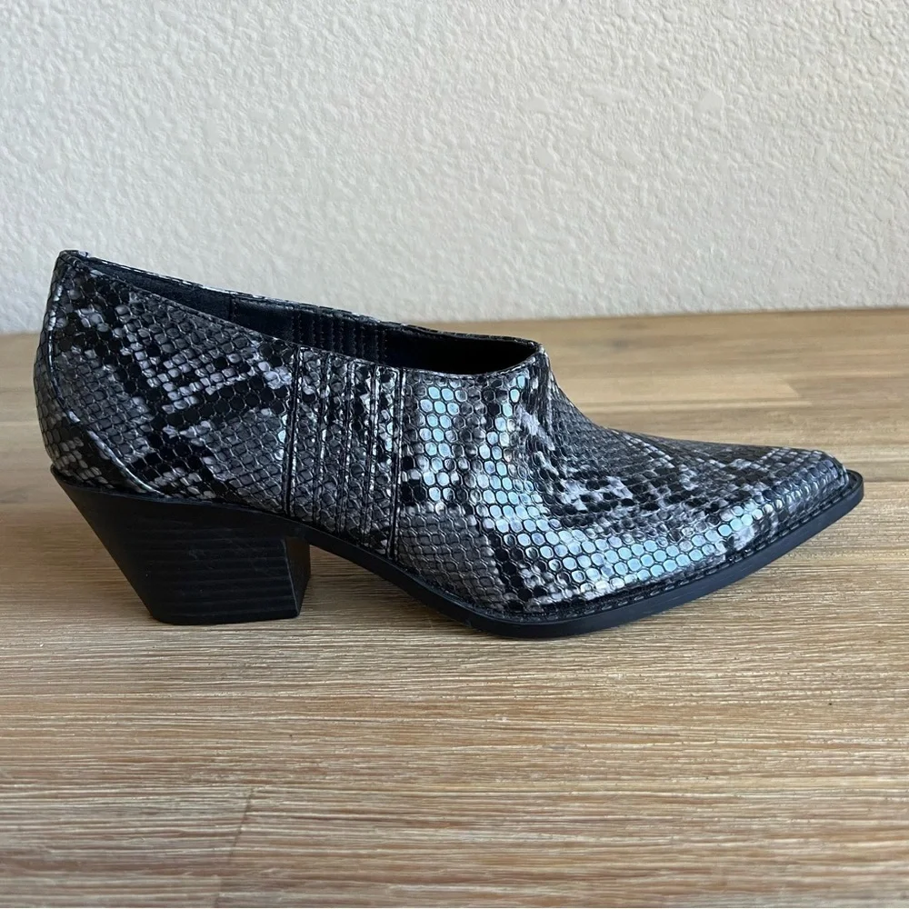 Zara Block Heel Shoes Women Size 36 US 6 Snake Print Western Pointed Toe Stylish